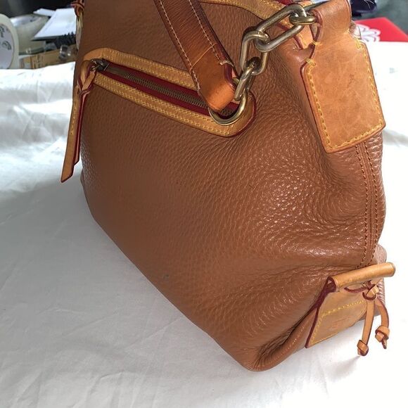 Dooney & Bourke pebbled leather shoulder bag - Picture 3 of 8